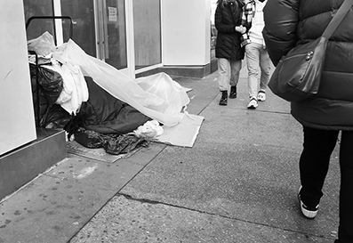 Homeless : Street Life : New York : Personal Photo Projects : Photos : Richard Moore : Photographer